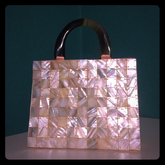 Vintage Handbags - Mother of Pearl tiled mini bag 🐚👛